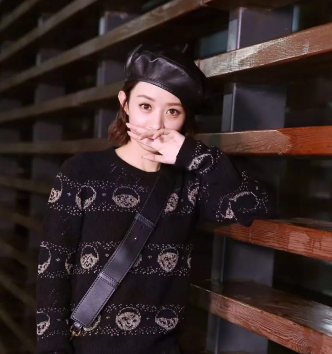 今年秋冬最chic！原來短發(fā)和帽子這么配??！