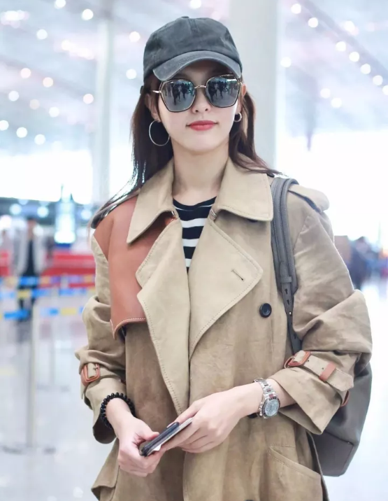 今年秋冬最chic！原來短發(fā)和帽子這么配?。? border=